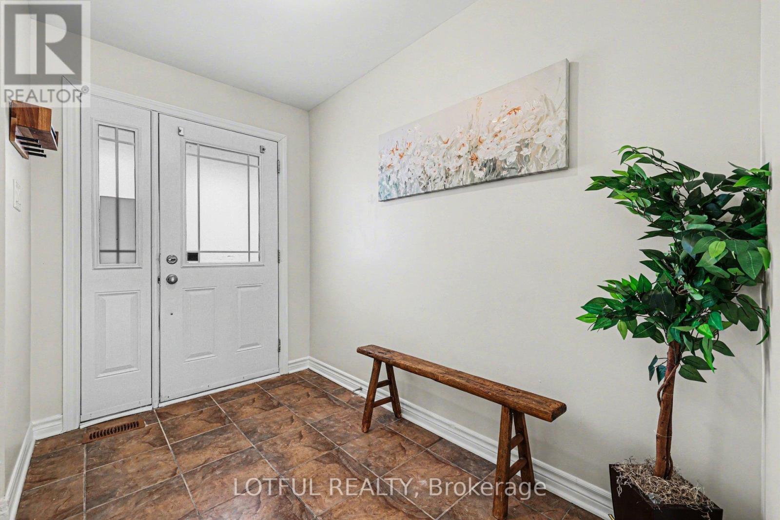 513 Paul Metivier Drive, Ottawa, Ontario  K2J 0H4 - Photo 3 - X12909606