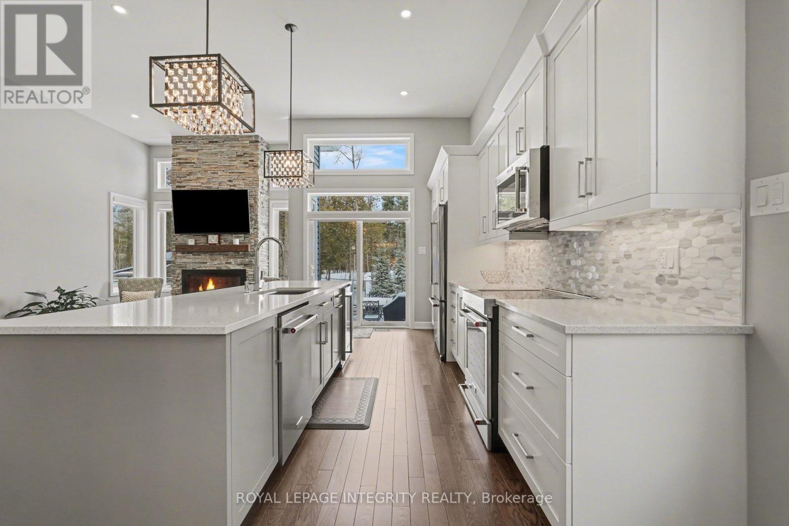 245 Blackhorse Drive, North Grenville, Ontario  K0G 1J0 - Photo 11 - X12909614