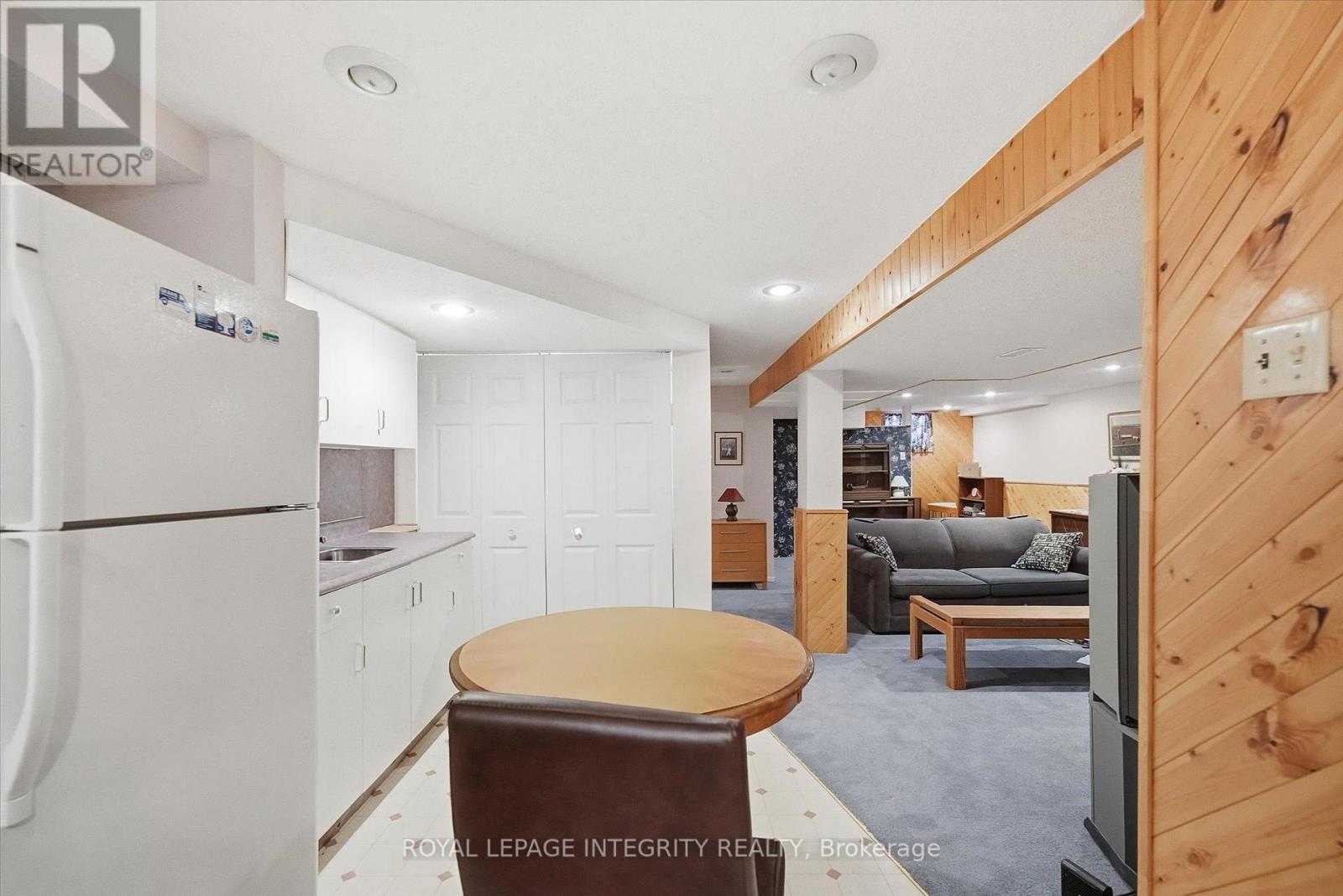 39 Appleford Street, Ottawa, Ontario  K1J 6T7 - Photo 27 - X12909648