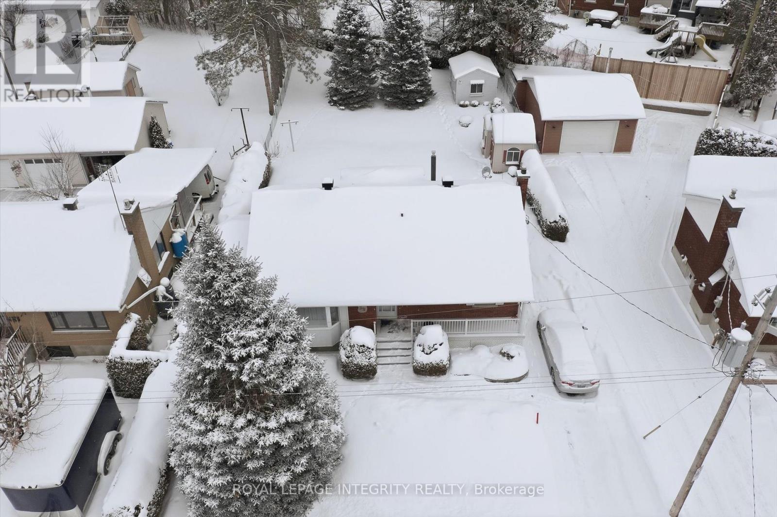 39 Appleford Street, Ottawa, Ontario  K1J 6T7 - Photo 3 - X12909648