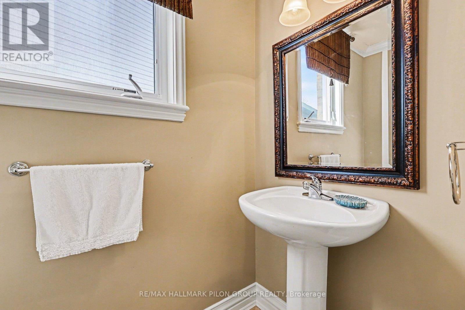 163 Copperwood Street, Ottawa, Ontario  K1C 7S3 - Photo 12 - X12909694