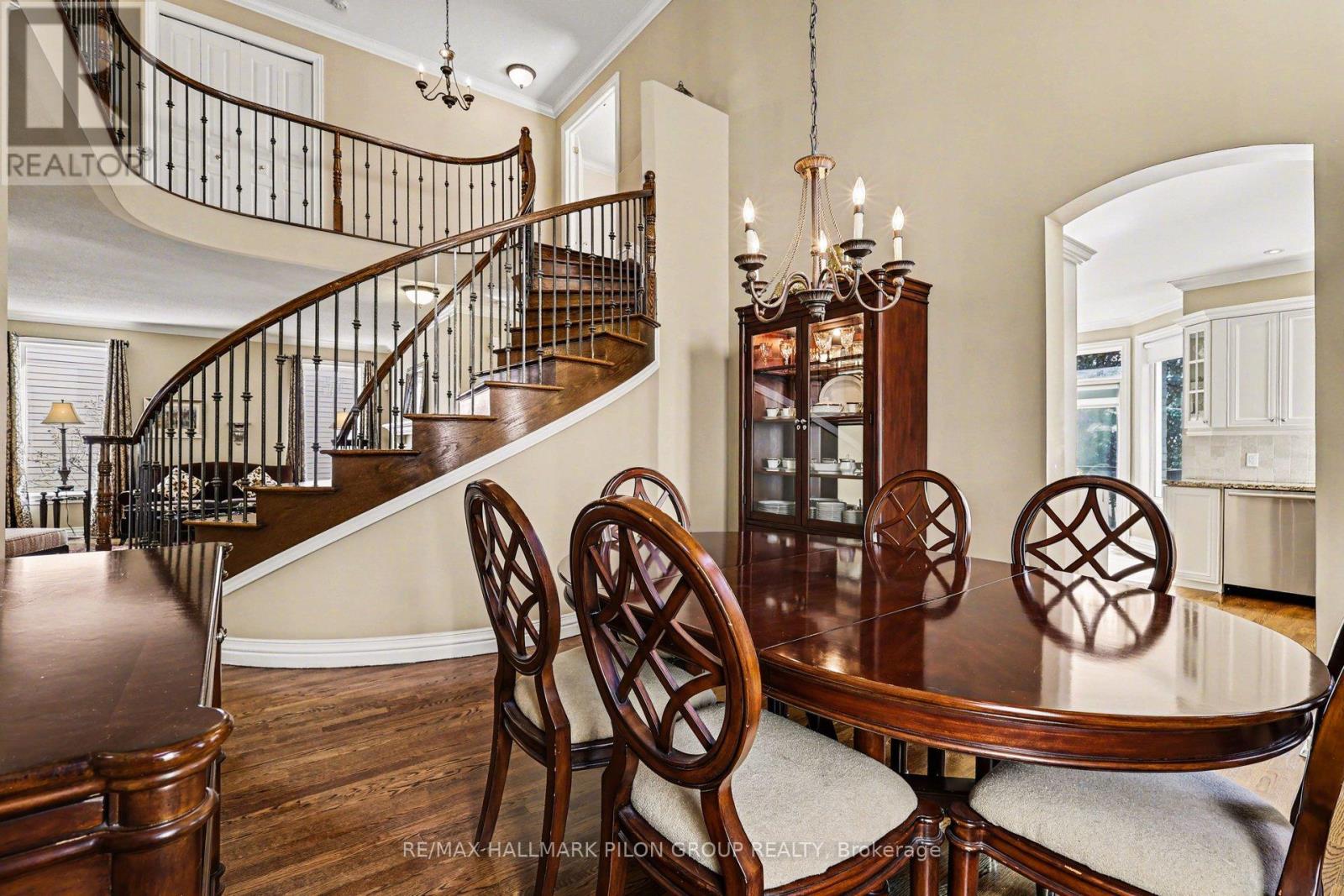 163 Copperwood Street, Ottawa, Ontario  K1C 7S3 - Photo 5 - X12909694