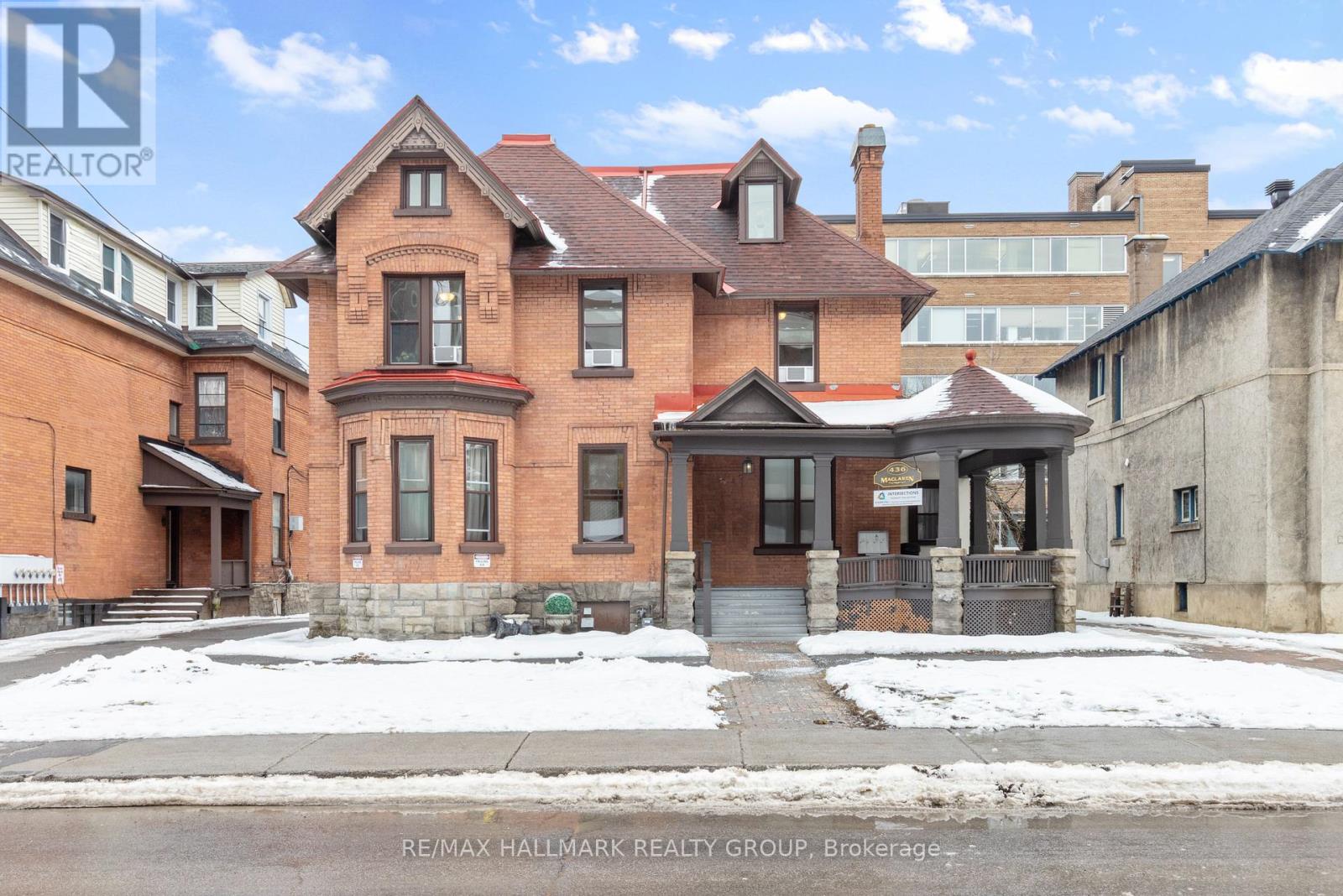 436 MACLAREN STREET, Ottawa, Ontario