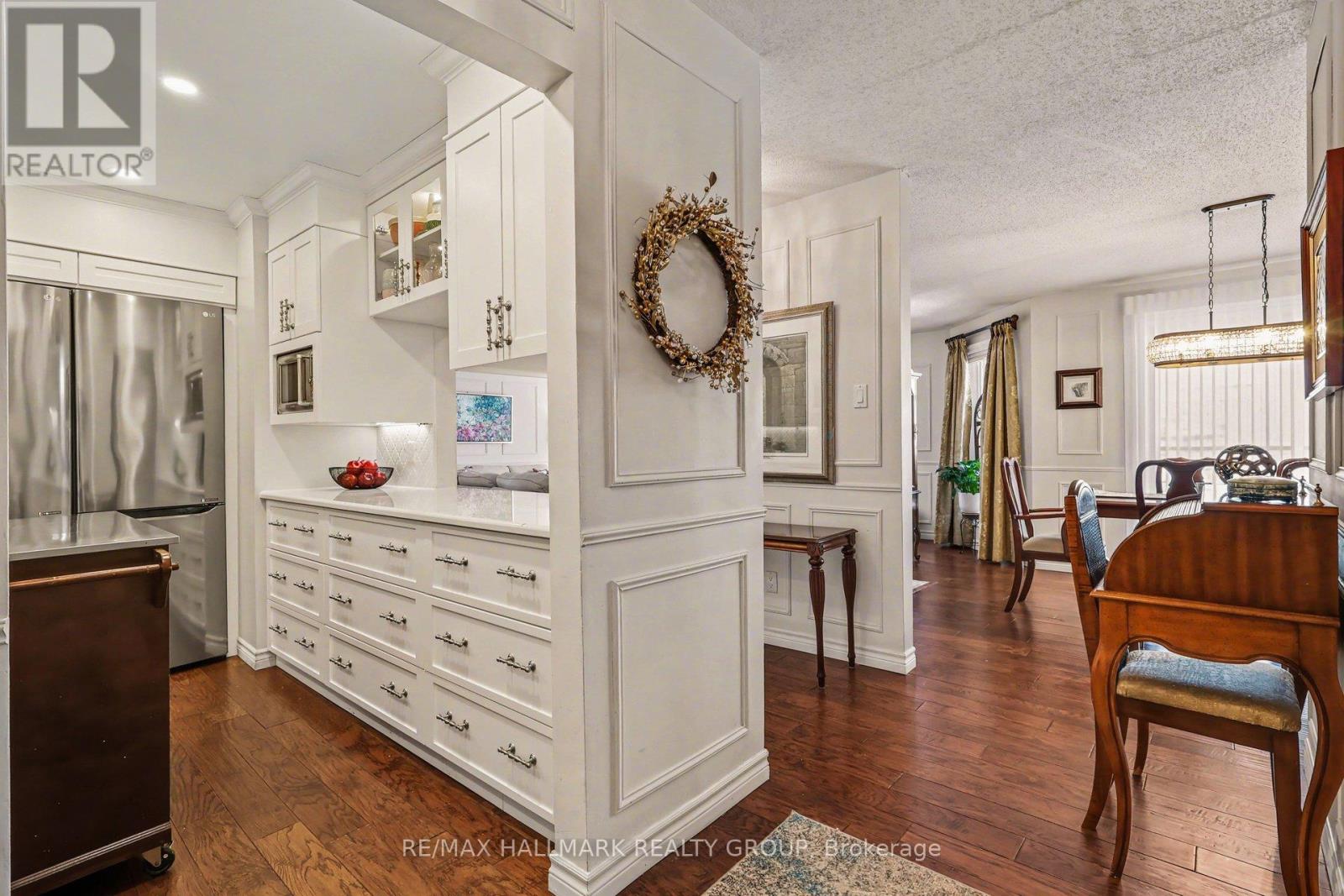 301b - 995 North River Road, Ottawa, Ontario  K1K 3V5 - Photo 12 - X12909784