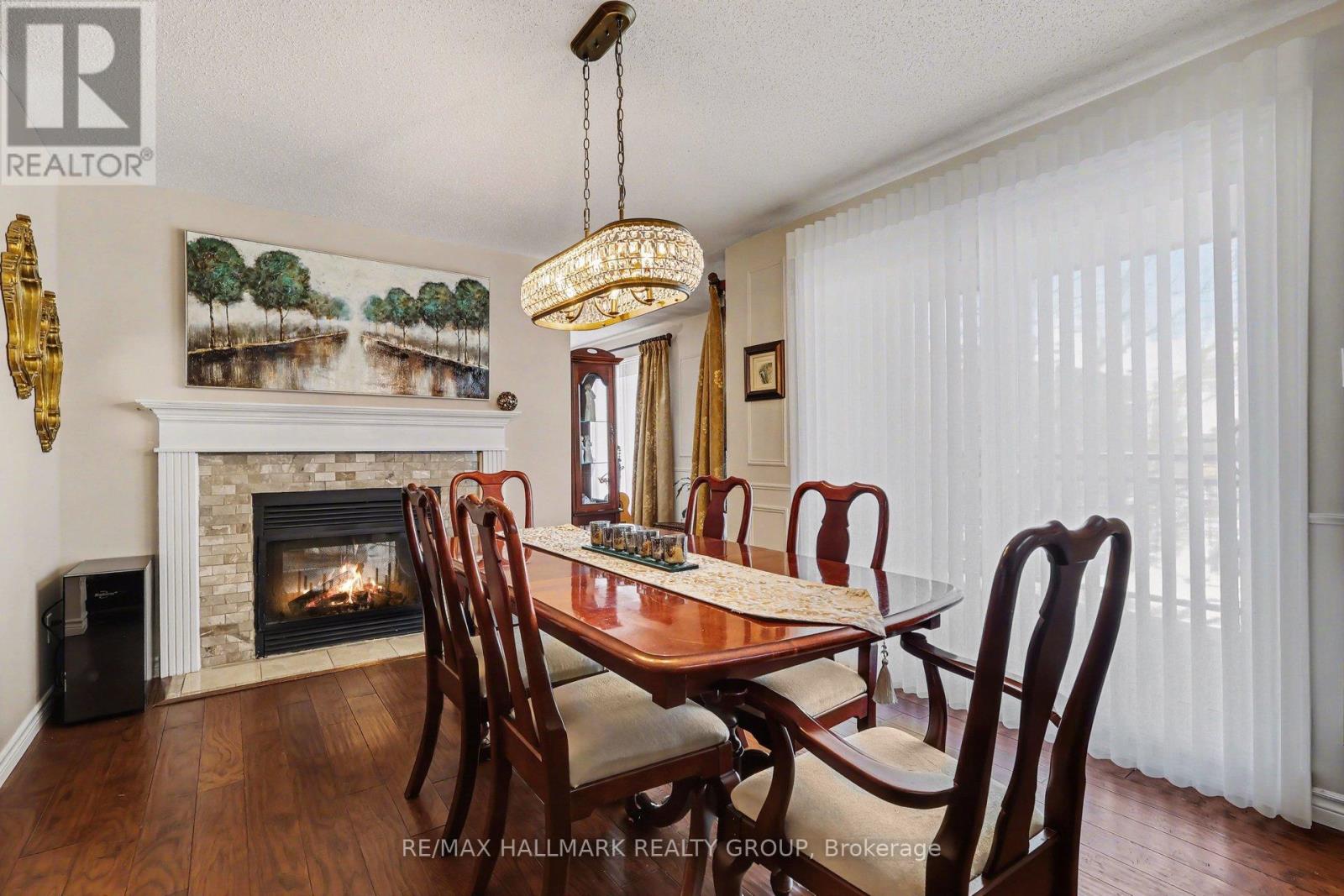 301b - 995 North River Road, Ottawa, Ontario  K1K 3V5 - Photo 8 - X12909784