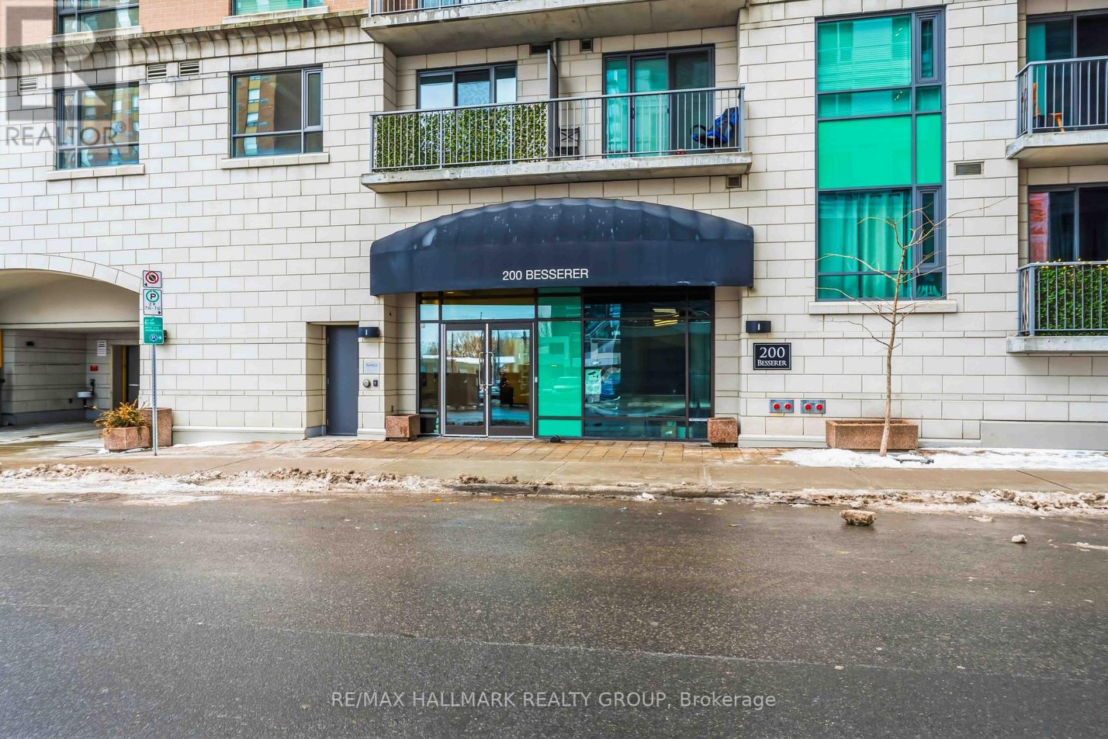 808 - 200 Besserer Street, Ottawa, Ontario  K1N 0A7 - Photo 2 - X12909786