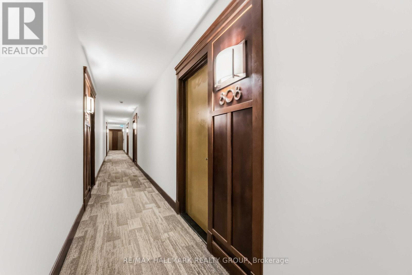 808 - 200 Besserer Street, Ottawa, Ontario  K1N 0A7 - Photo 3 - X12909786