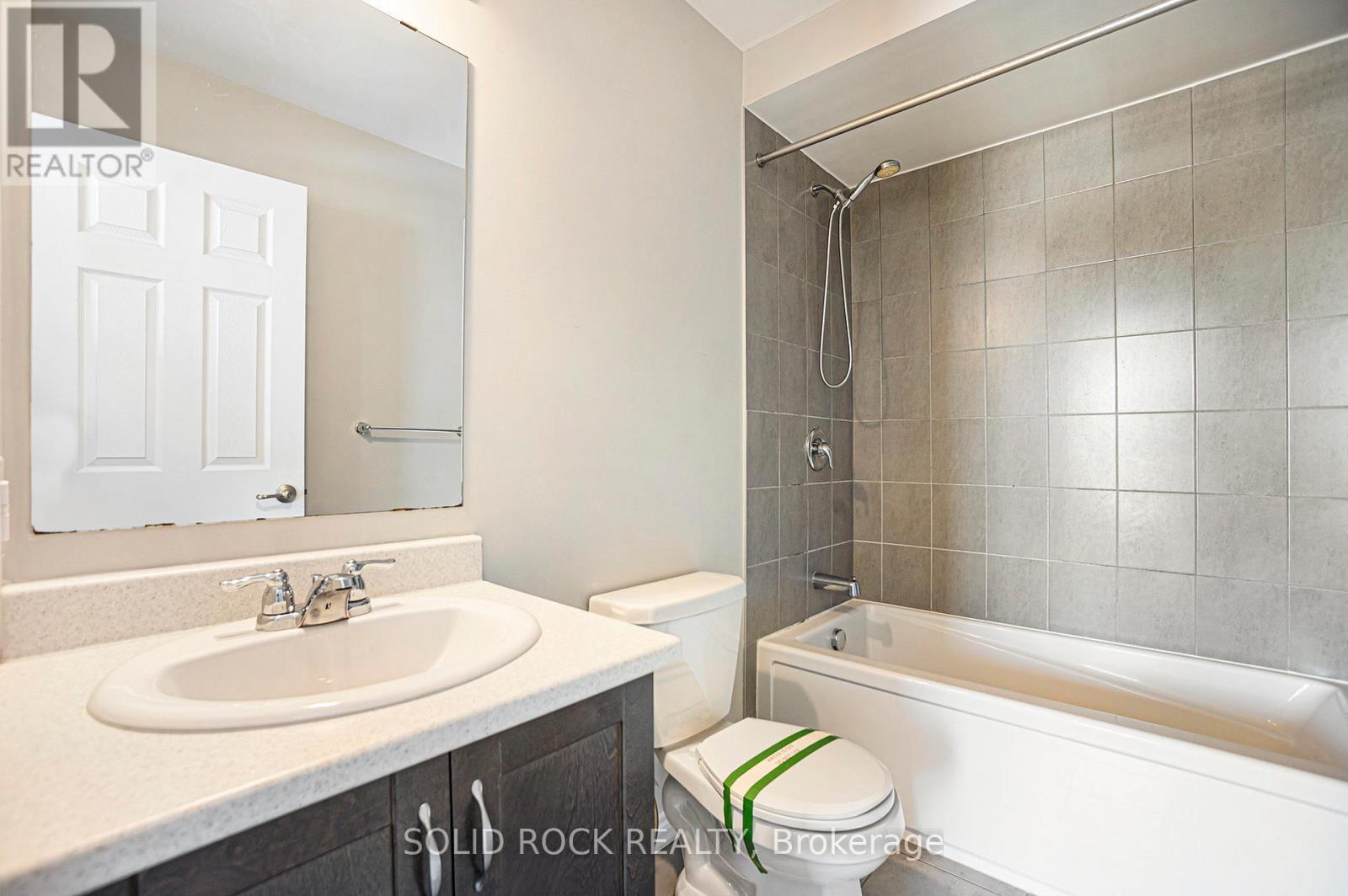 42 - 150 Walleye Private, Ottawa, Ontario  K2J 6R2 - Photo 12 - X12909812