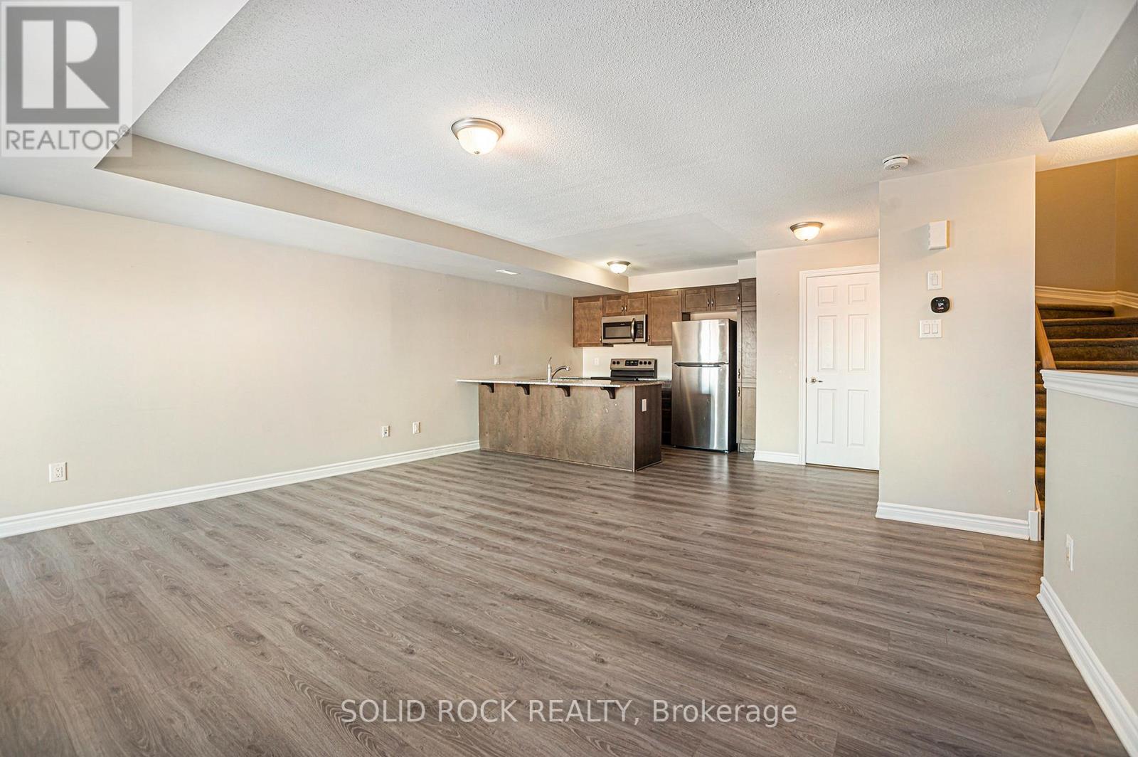 42 - 150 Walleye Private, Ottawa, Ontario  K2J 6R2 - Photo 4 - X12909812