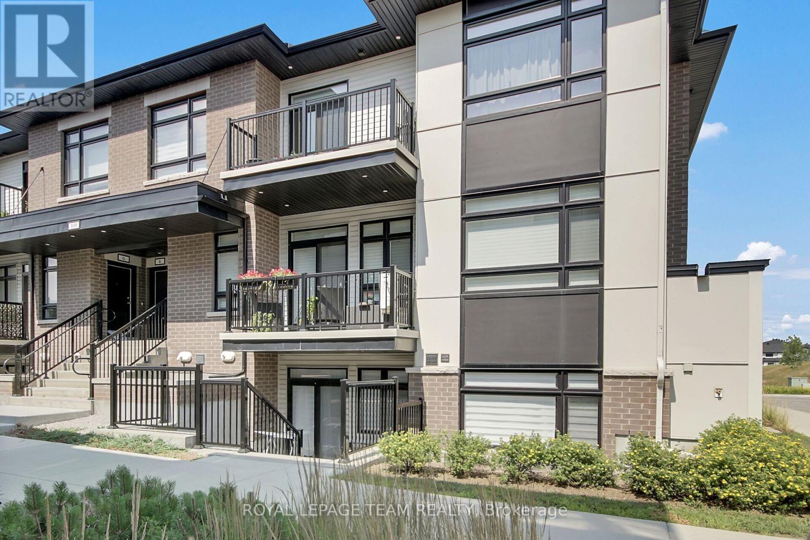 H - 300 Tulum Crescent, Ottawa, Ontario  K2S 2Y4 - Photo 3 - X12909838