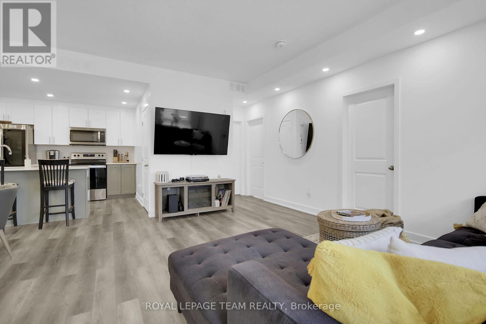 H - 300 Tulum Crescent, Ottawa, Ontario  K2S 2Y4 - Photo 8 - X12909838