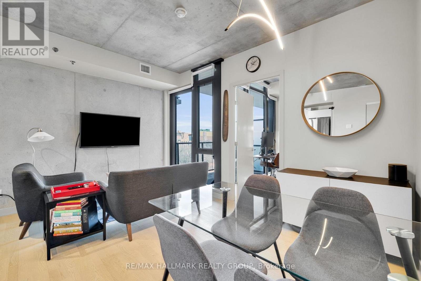 601 - 203 Catherine Street, Ottawa, Ontario  K2P 1J5 - Photo 12 - X12909916