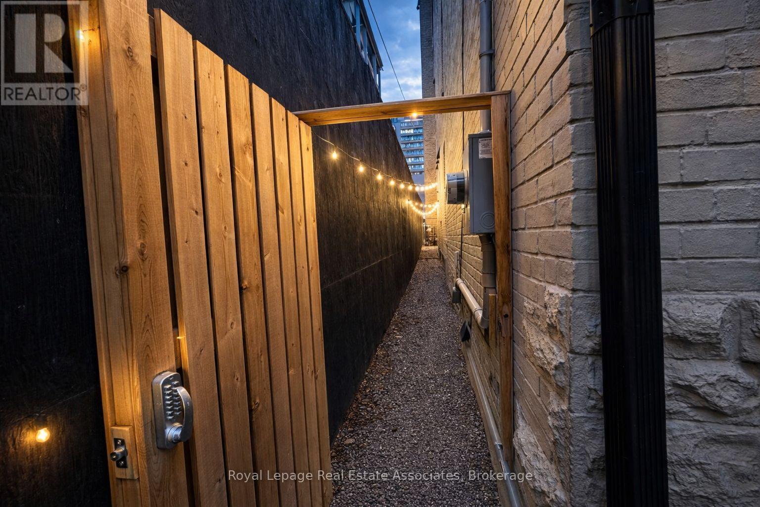 Rear Yard - 56 Stewart Street, Toronto (Waterfront Communities), Ontario  M5V 1H6 - Photo 6 - C12909630