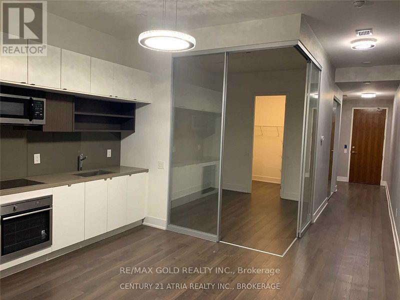 1426 - 111 St Clair Avenue W, Toronto (Yonge-St. Clair), Ontario  M4V 1N5 - Photo 9 - C12909634