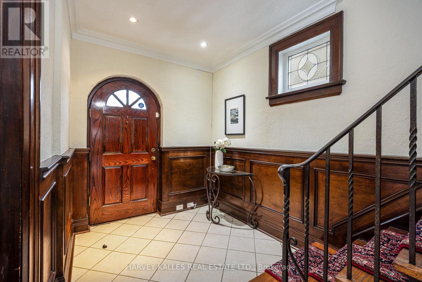 34 Tarlton Road, Toronto, Ontario  M5P 2M4 - Photo 2 - C12909662