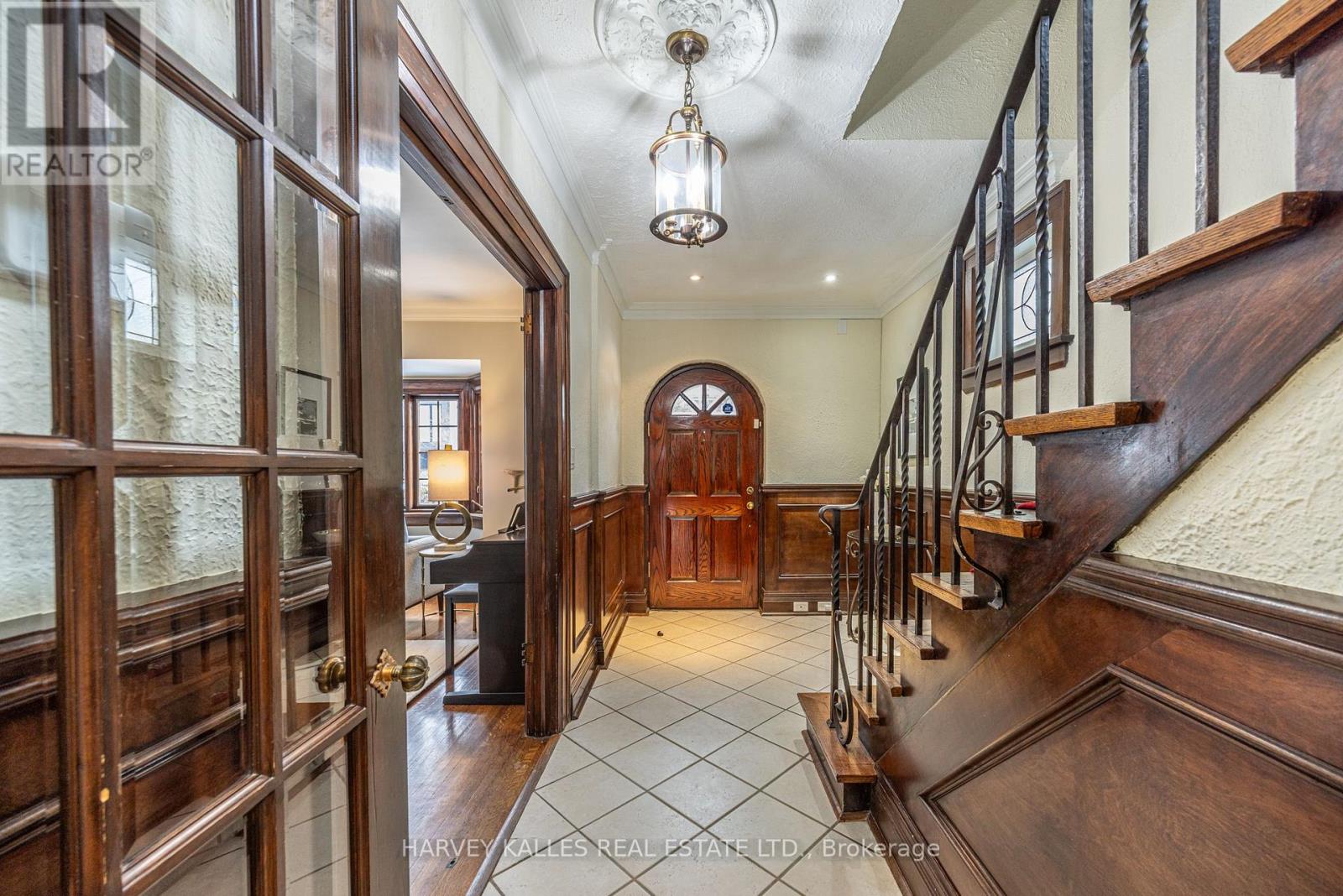 34 Tarlton Road, Toronto, Ontario  M5P 2M4 - Photo 3 - C12909662