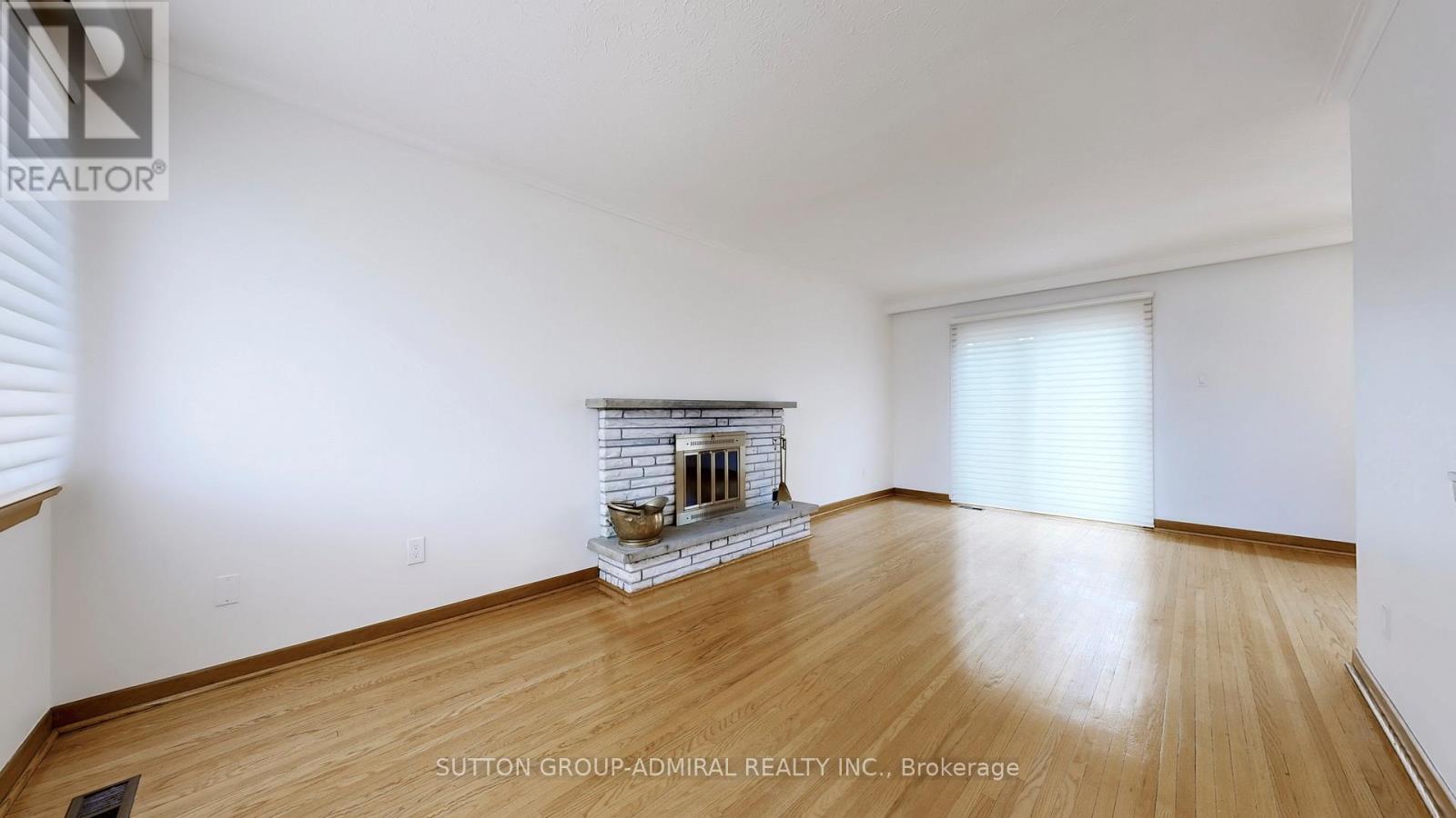 33 Silverview Drive, Toronto, Ontario  M2M 2B5 - Photo 18 - C12909688