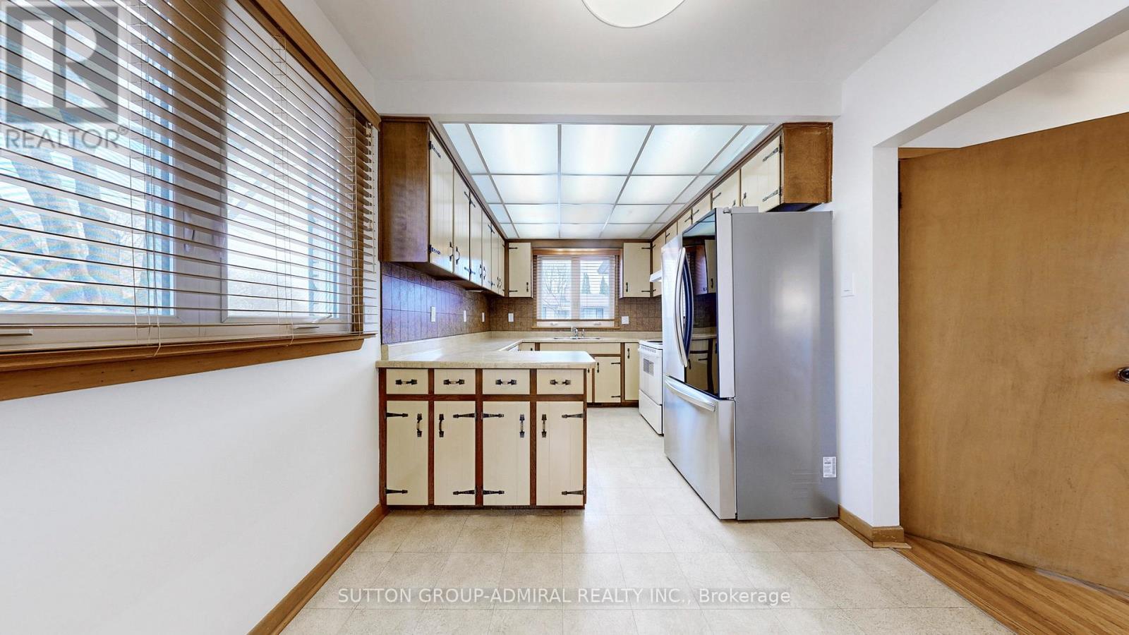 33 Silverview Drive, Toronto, Ontario  M2M 2B5 - Photo 28 - C12909688