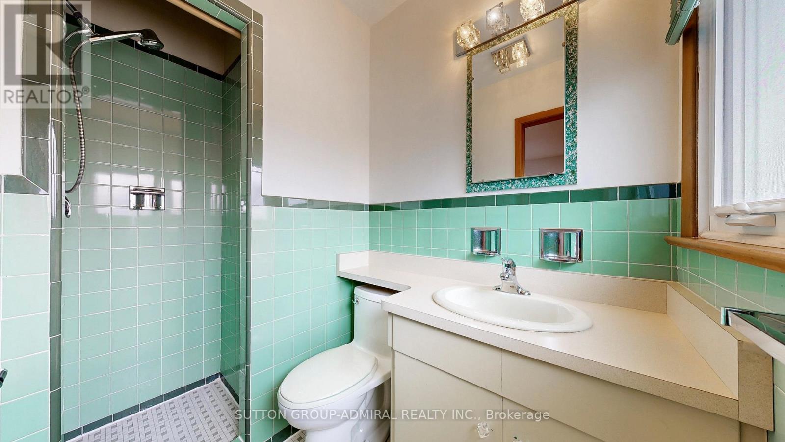 33 Silverview Drive, Toronto, Ontario  M2M 2B5 - Photo 34 - C12909688