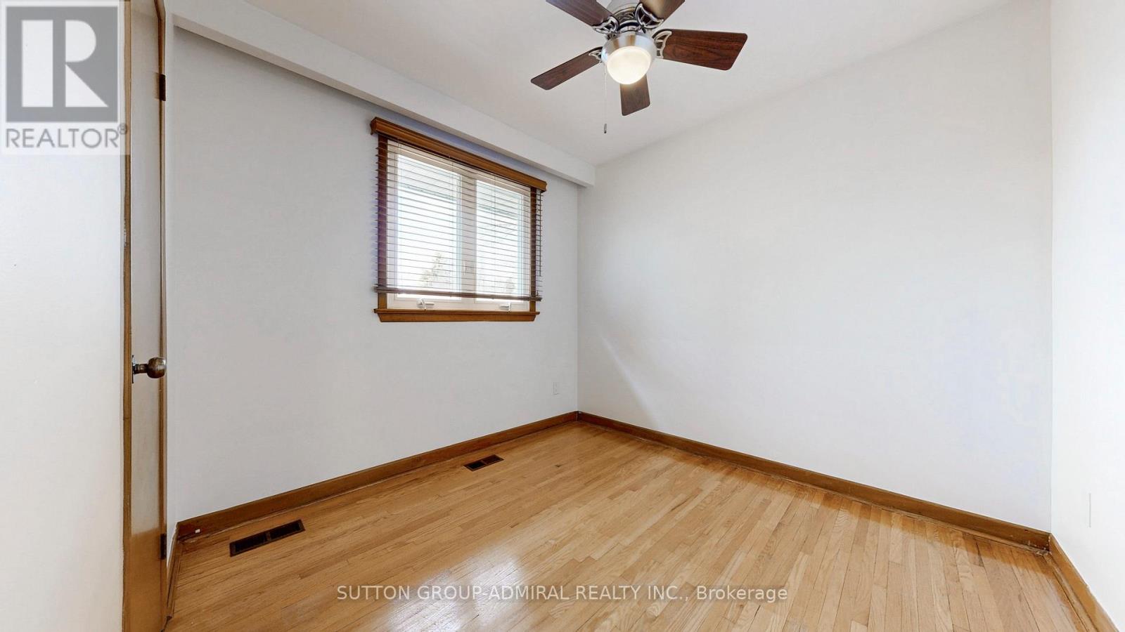 33 Silverview Drive, Toronto, Ontario  M2M 2B5 - Photo 37 - C12909688