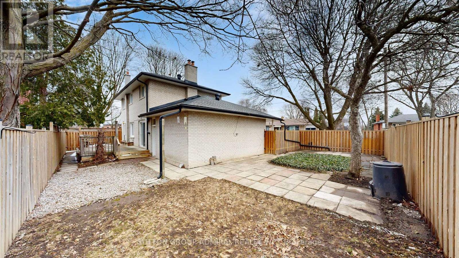 33 Silverview Drive, Toronto, Ontario  M2M 2B5 - Photo 46 - C12909688