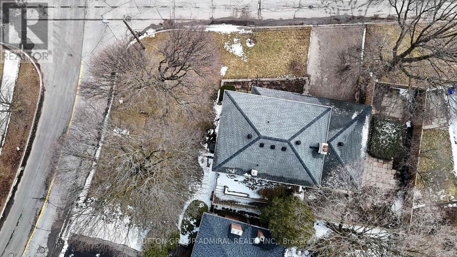 33 Silverview Drive, Toronto, Ontario  M2M 2B5 - Photo 49 - C12909688