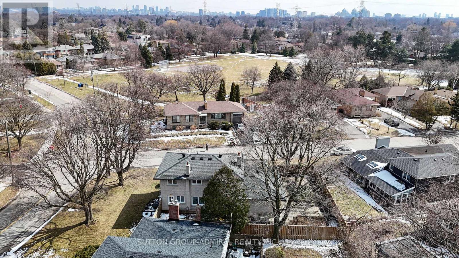 33 Silverview Drive, Toronto, Ontario  M2M 2B5 - Photo 50 - C12909688