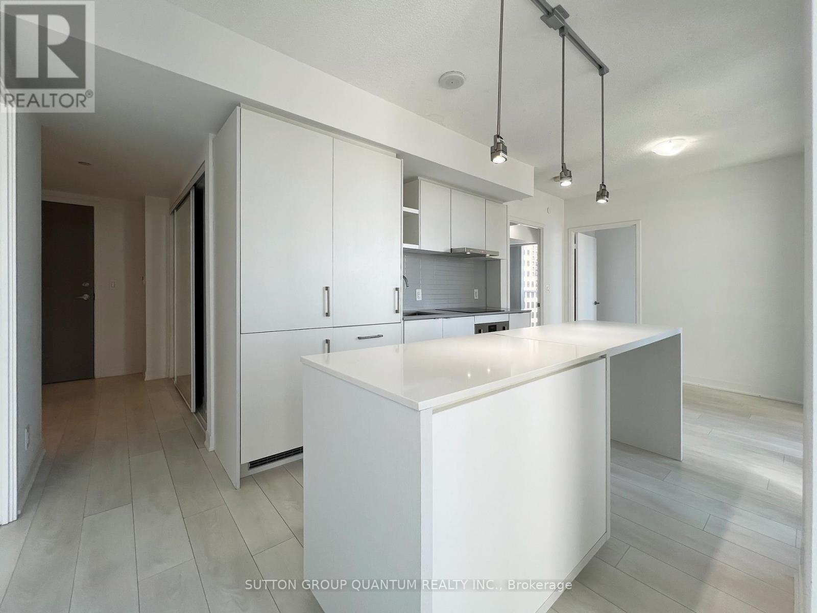 1510 - 88 Harbour Street, Toronto (Waterfront Communities), Ontario  M5J 0C3 - Photo 3 - C12909710