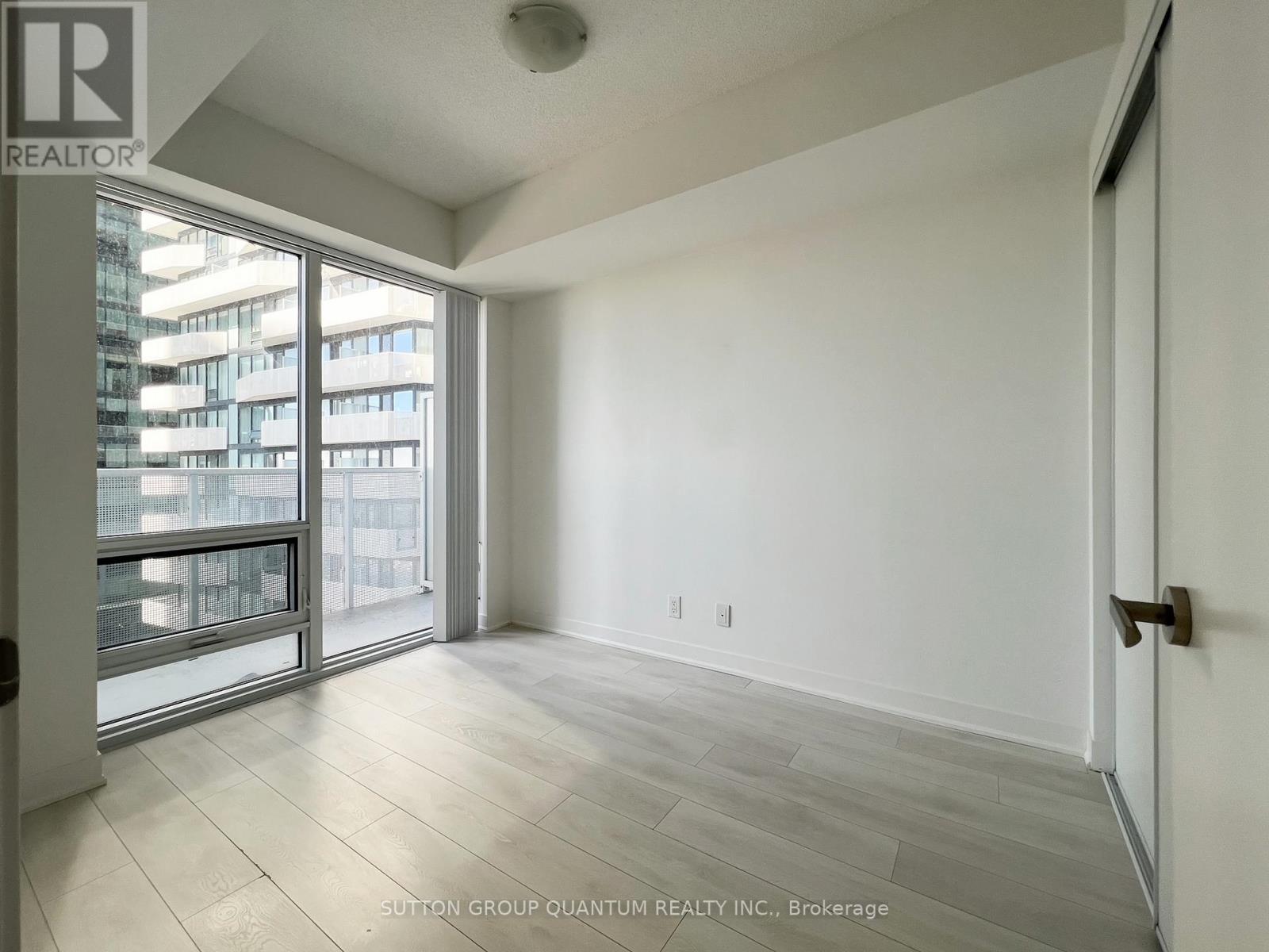 1510 - 88 Harbour Street, Toronto (Waterfront Communities), Ontario  M5J 0C3 - Photo 7 - C12909710