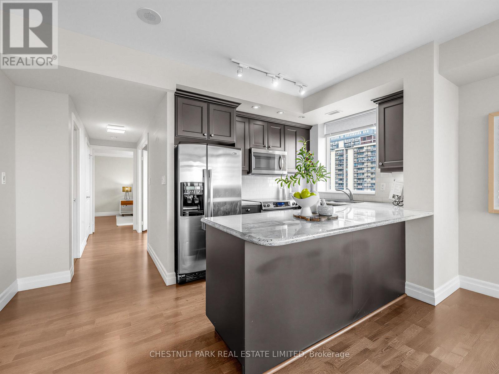 Ph1703 - 900 Mount Pleasant Road, Toronto, Ontario  M4P 3J9 - Photo 4 - C12909830