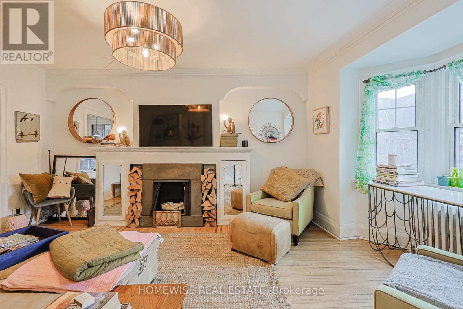 6 COOLMINE ROAD, Toronto, Ontario