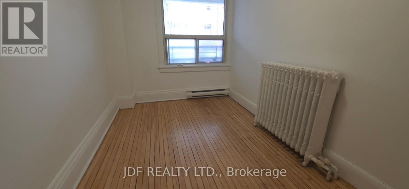 383 Lansdowne Avenue, Toronto, Ontario  M6H 3Y2 - Photo 6 - C12909846