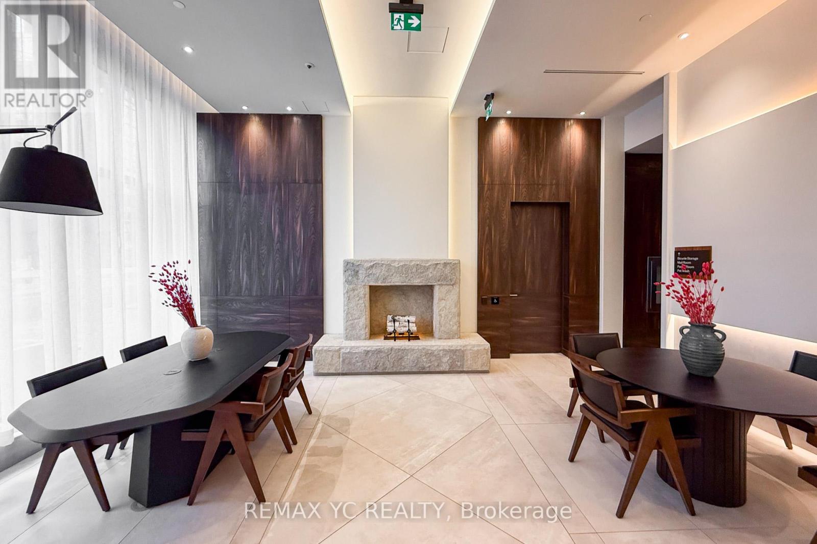 804 - 425 Front Street E, Toronto, Ontario  M5A 0X2 - Photo 4 - C12909890