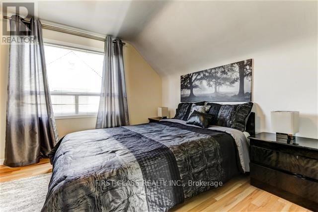 11 Ellington Drive, Toronto, Ontario  M1R 3X6 - Photo 4 - E12909748