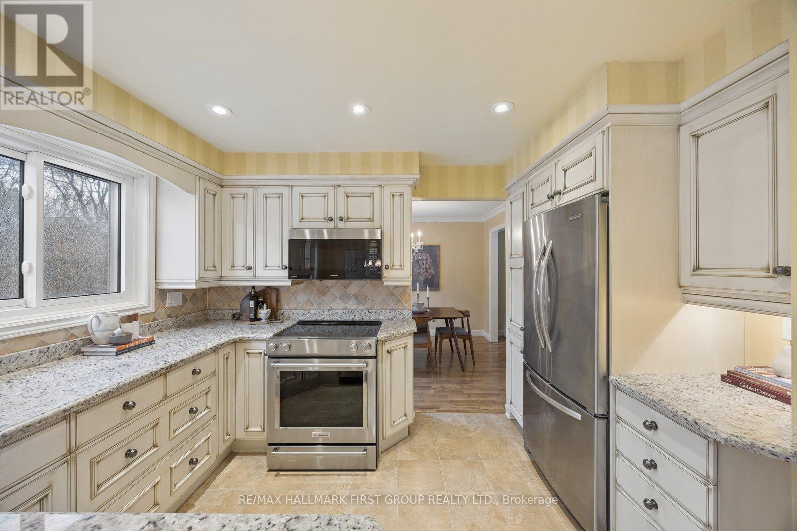 64 Anstead Crescent, Ajax (South West), Ontario  L1S 3X5 - Photo 9 - E12909782