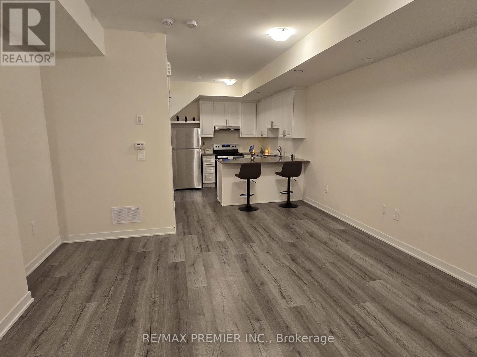 325 - 1695 Dersan Street, Pickering (Duffin Heights), Ontario  L1V 2P8 - Photo 10 - E12909854