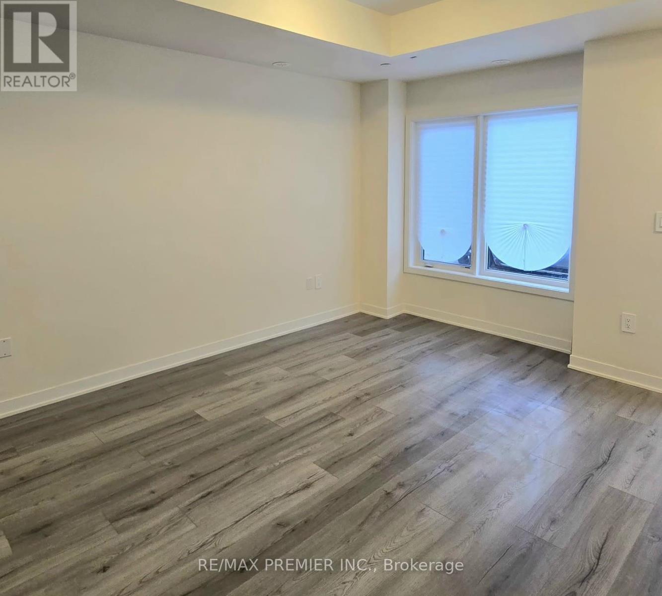 325 - 1695 Dersan Street, Pickering (Duffin Heights), Ontario  L1V 2P8 - Photo 11 - E12909854