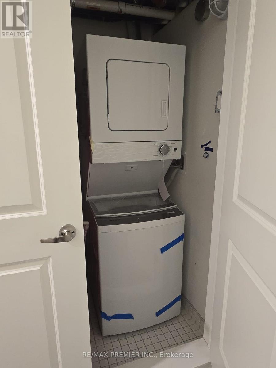 325 - 1695 Dersan Street, Pickering (Duffin Heights), Ontario  L1V 2P8 - Photo 21 - E12909854