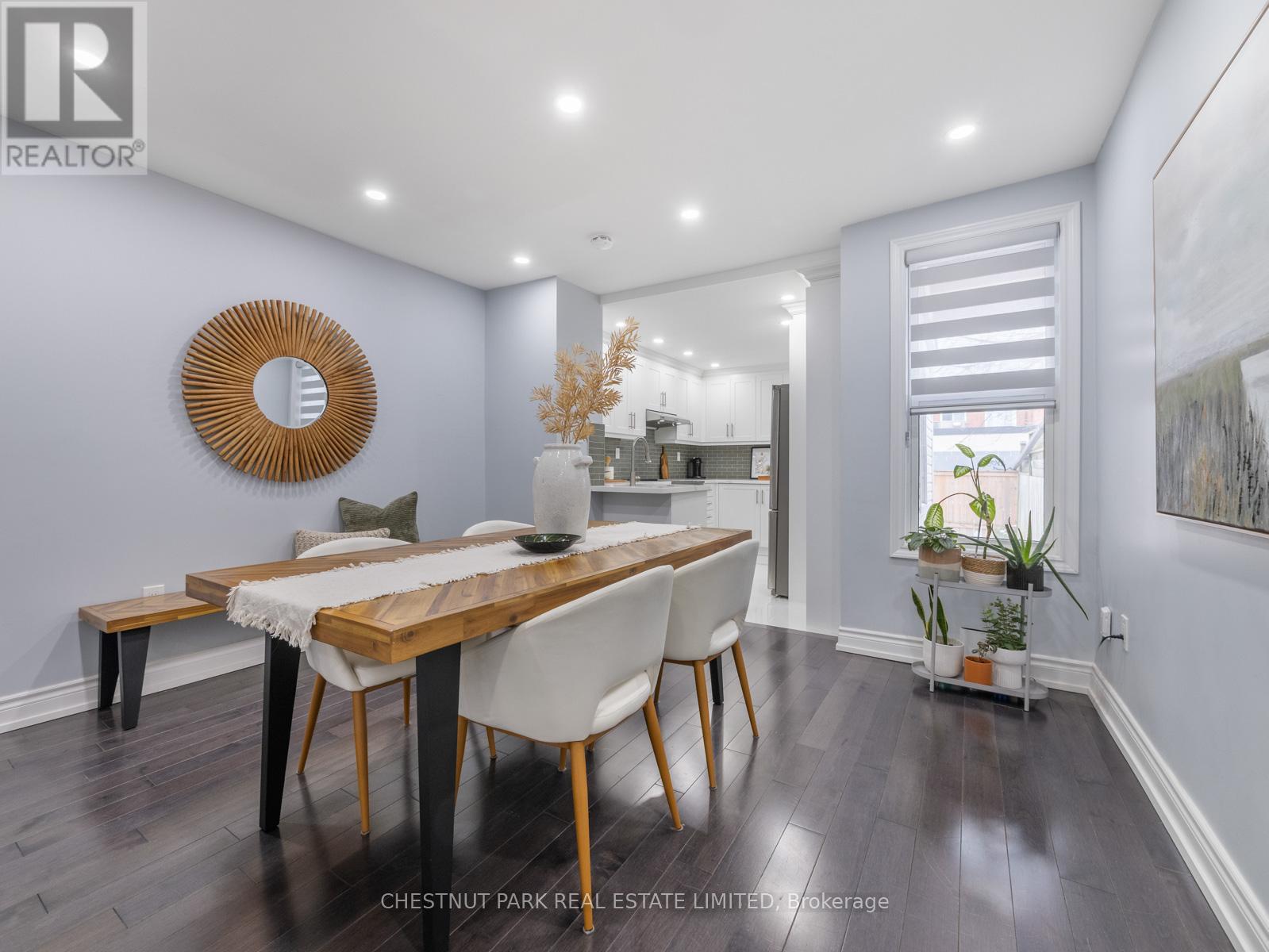 7 Weymouth Avenue, Toronto, Ontario  M4C 1R6 - Photo 10 - E12909856