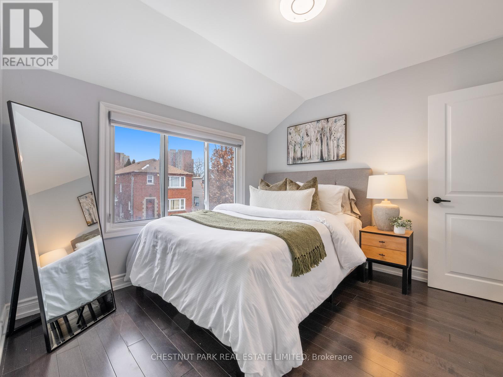 7 Weymouth Avenue, Toronto, Ontario  M4C 1R6 - Photo 19 - E12909856