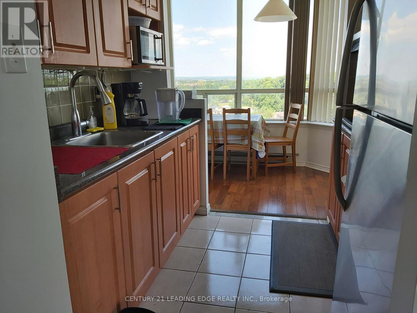 1011 - 160 Alton Towers Circle, Toronto (Milliken), Ontario  M1V 4X8 - Photo 2 - E12909886