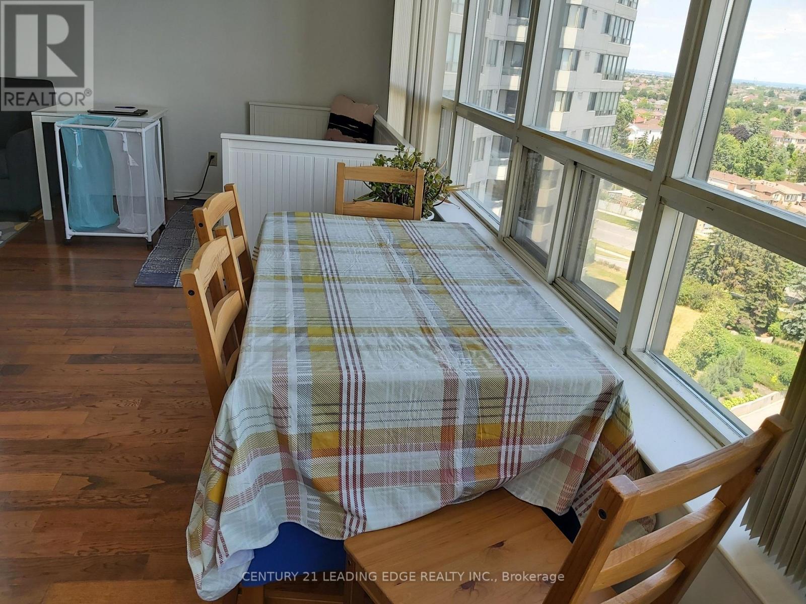 1011 - 160 Alton Towers Circle, Toronto (Milliken), Ontario  M1V 4X8 - Photo 8 - E12909886
