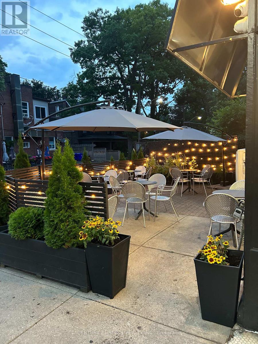 2377 QUEEN STREET E, Toronto, Ontario