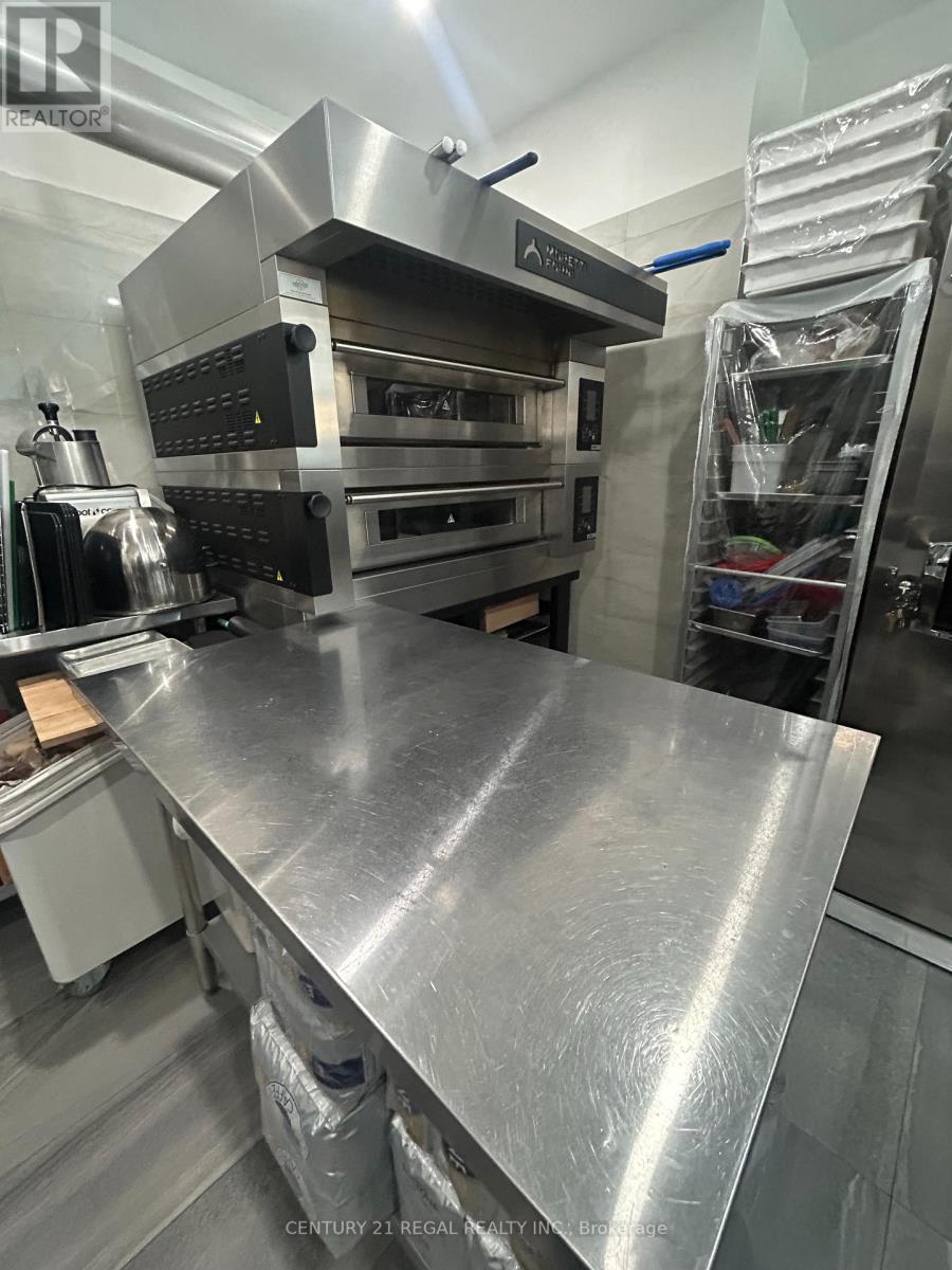 2377 Queen Street E, Toronto (The Beaches), Ontario  M4E 1H2 - Photo 4 - E12909918