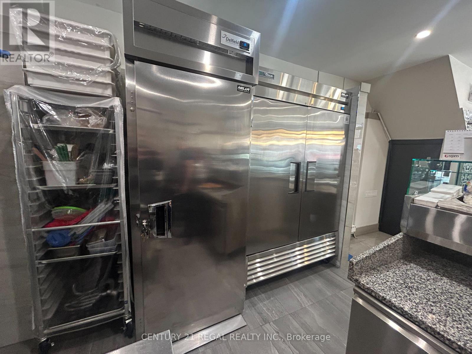 2377 Queen Street E, Toronto (The Beaches), Ontario  M4E 1H2 - Photo 5 - E12909918