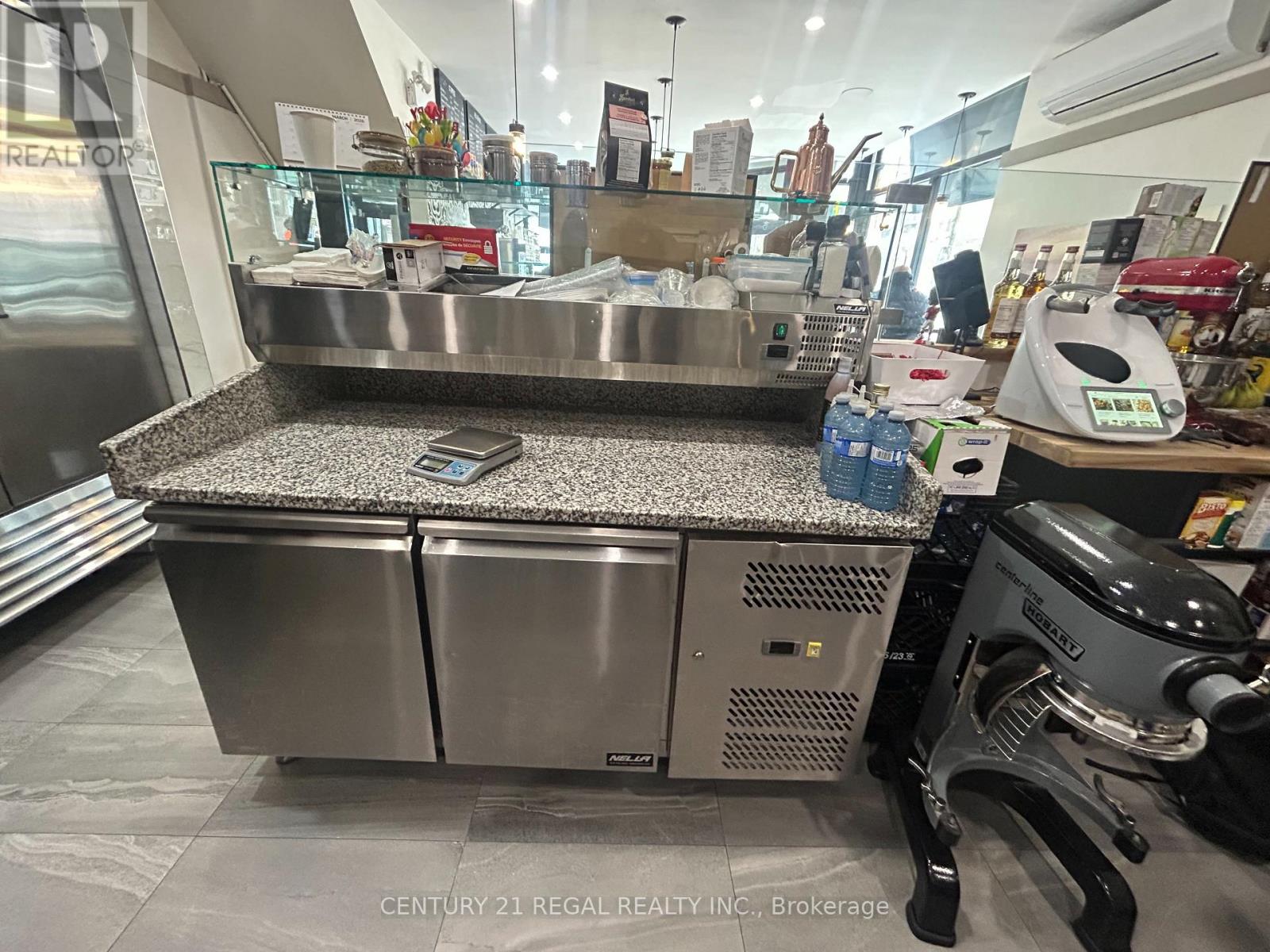 2377 Queen Street E, Toronto (The Beaches), Ontario  M4E 1H2 - Photo 6 - E12909918