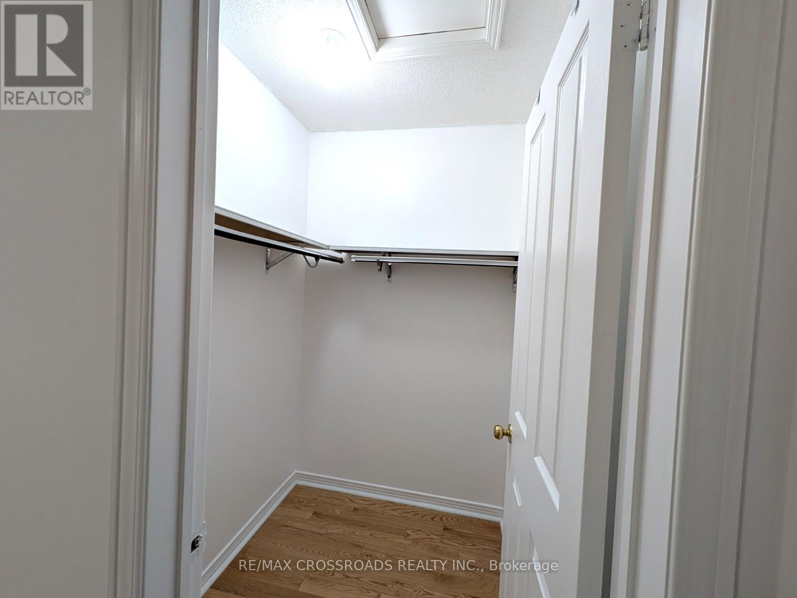 21 Wilkes Crescent, Toronto, Ontario  M1L 0B3 - Photo 6 - E12810554