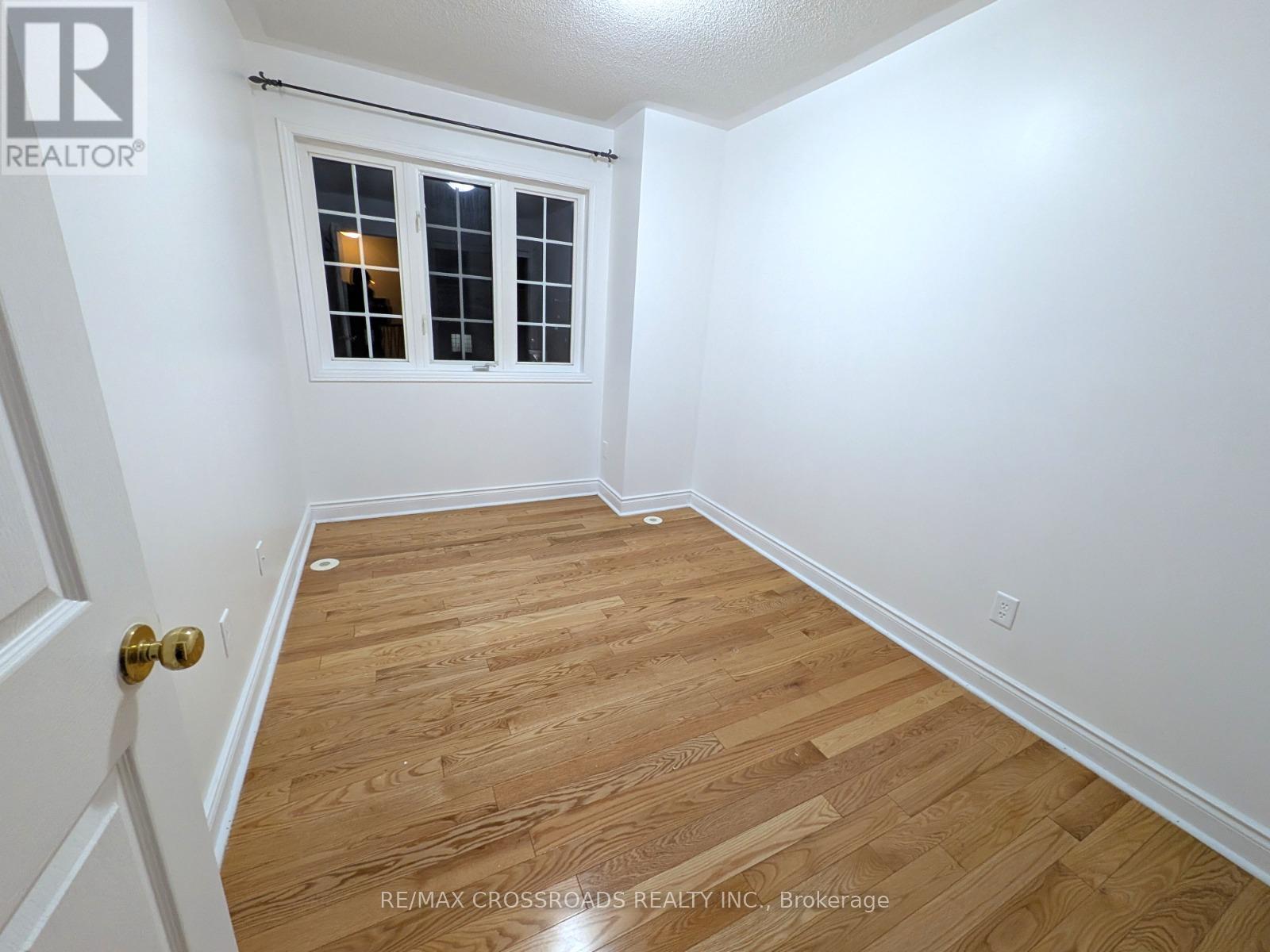 21 Wilkes Crescent, Toronto, Ontario  M1L 0B3 - Photo 10 - E12810554