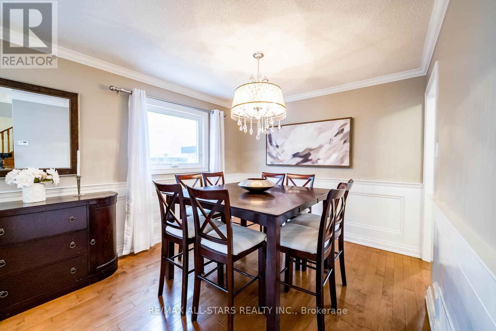 1 Alderwood Street, Whitchurch-Stouffville, Ontario  L4A 5C9 - Photo 11 - N12909668