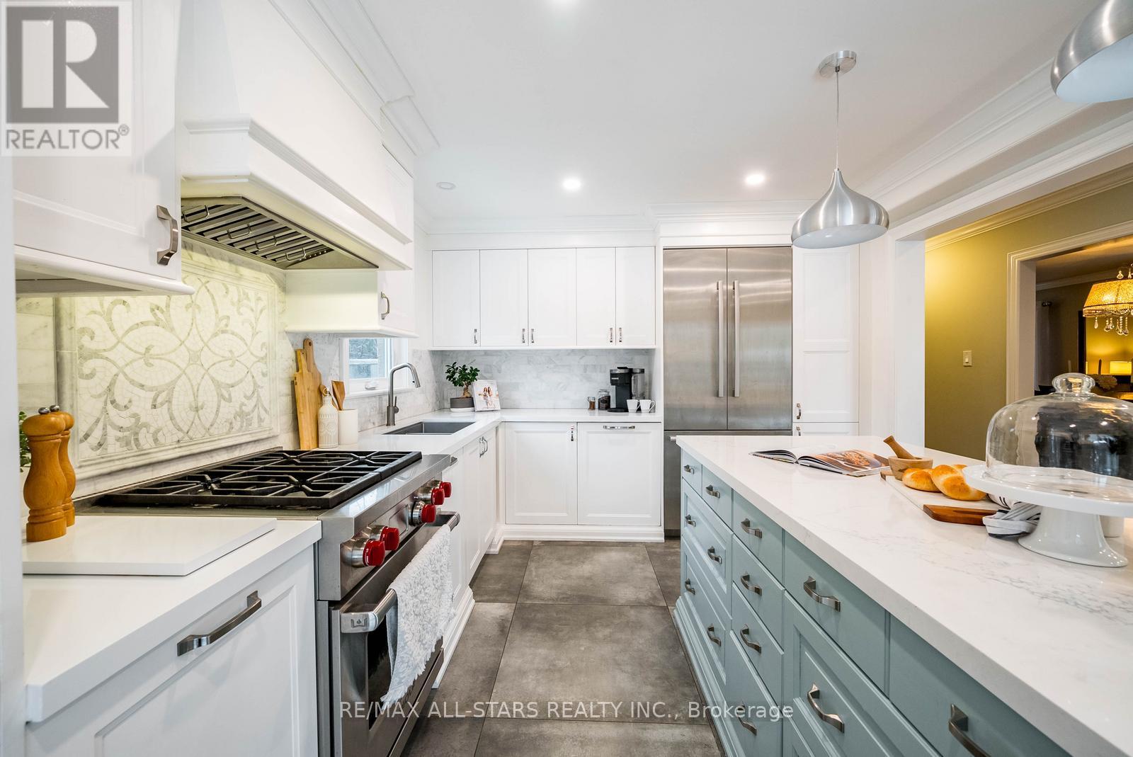 1 Alderwood Street, Whitchurch-Stouffville, Ontario  L4A 5C9 - Photo 13 - N12909668